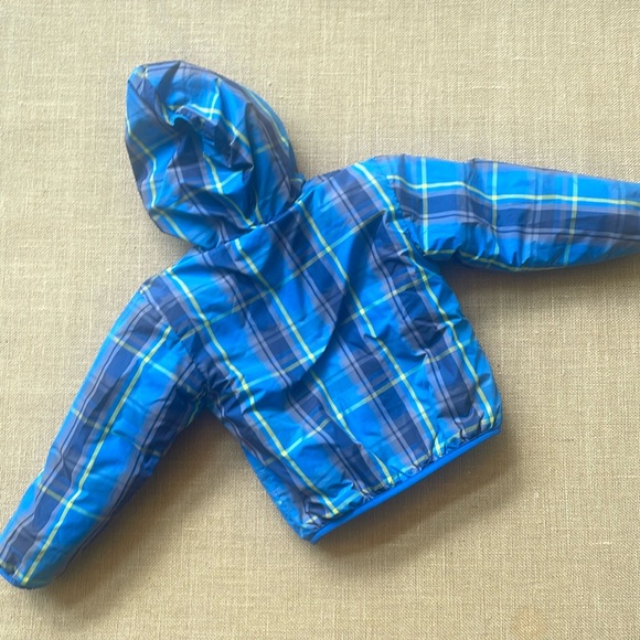 LIKE NEW EUC The North Face reversible insulated jacket, plaid to navy - Picture 11 of 13